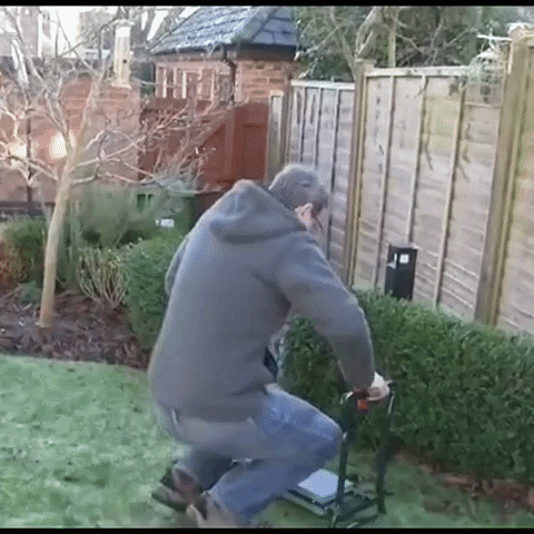 Trädgårdspallen – Hopfällbar pall & knäskydd