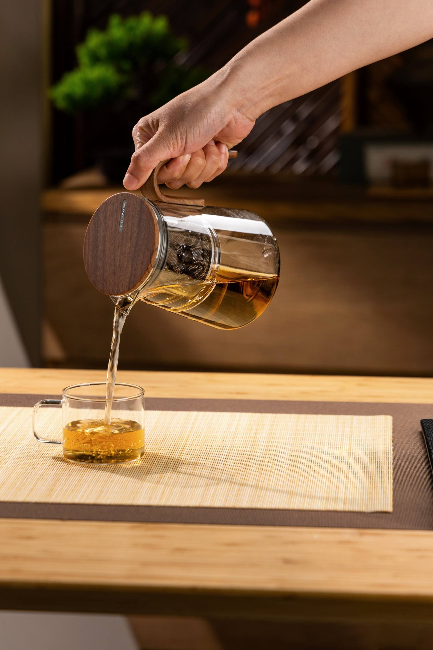 Stilren och exklusiv tekanna